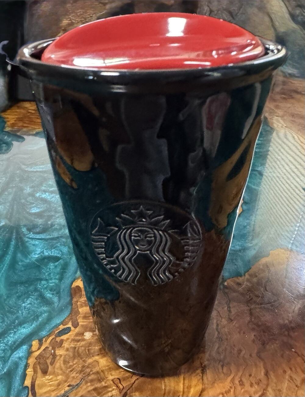2015 Starbucks Quilted Black Tumbler with Red Lid Coffee Tea Cup 10oz